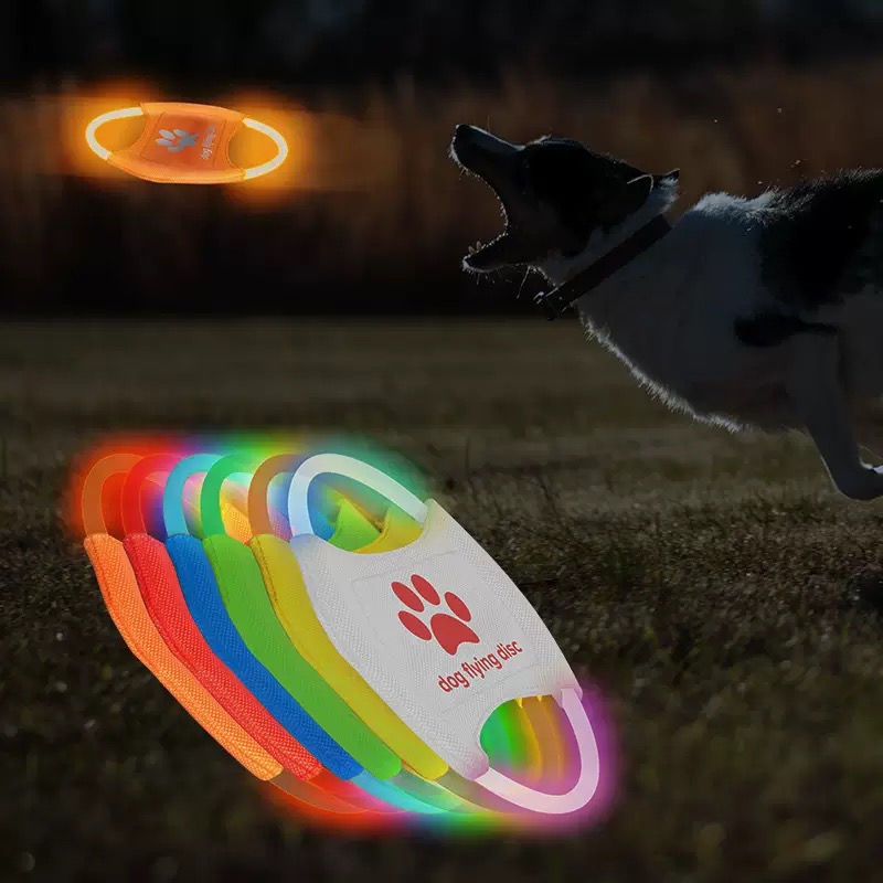 LED光る犬用フライングディスク USB充電式 防水 ソフト - Frisbee Freestyle Disc のレビューと価格